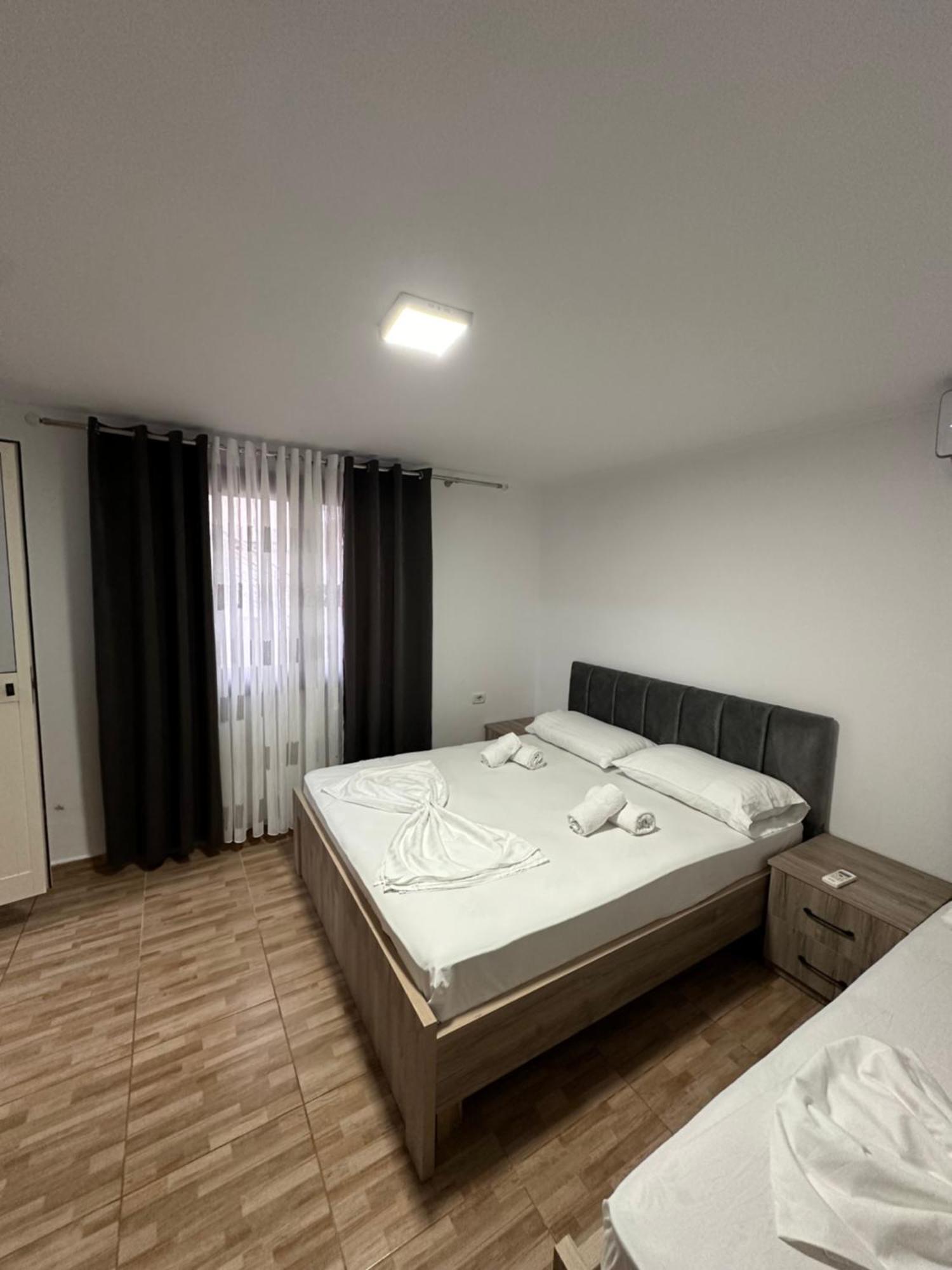 Elby Apartments Berat Exterior photo